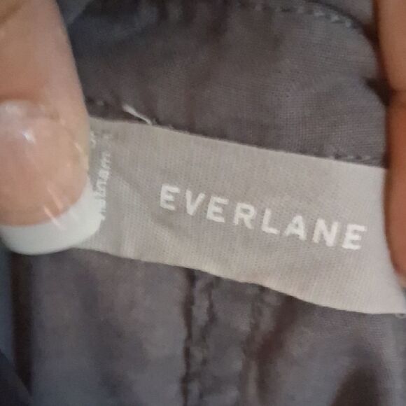 Everlane Charcoal Button-Down Hi Lo Shirt Size Medium - Picture 10 of 14